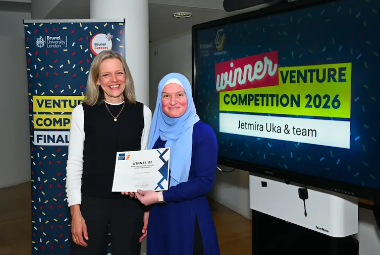 Jetmira Uka, founder of SwUp pictured with certificate 